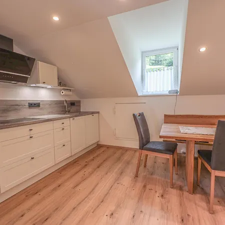 Bernegglehen Apartment