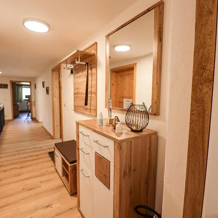 Bernegglehen Apartman *